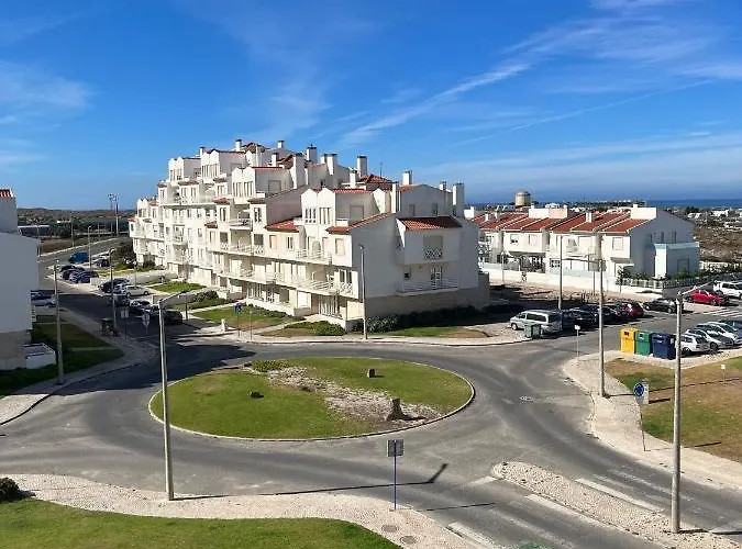 Tome's House - Baleal Solvillage 2 アパート *